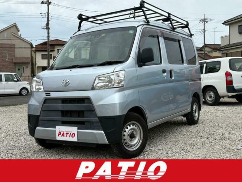 TOYOTA PIXIS VAN