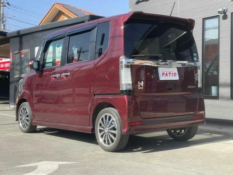 N BOX CUSTOM