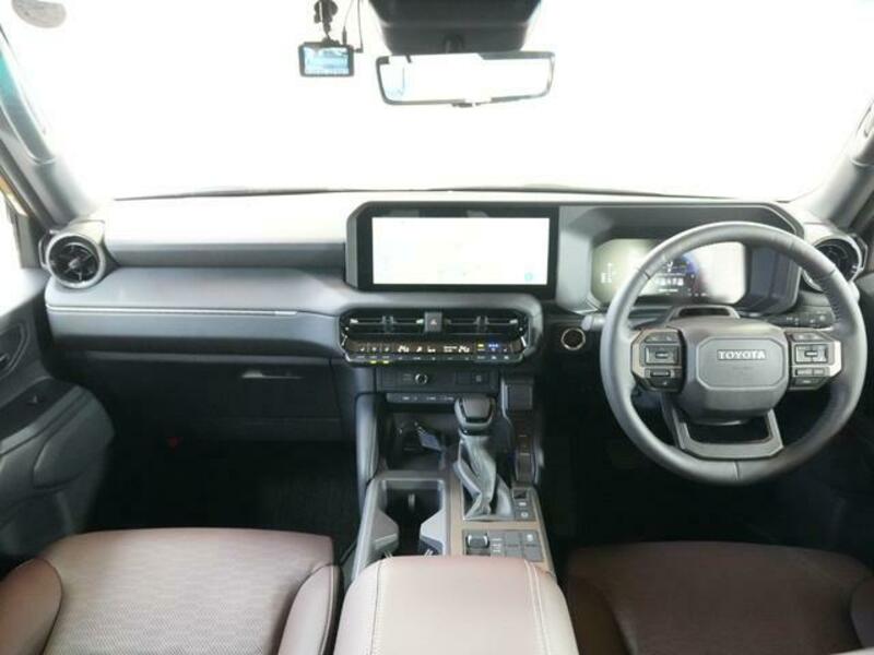 LAND CRUISER 250
