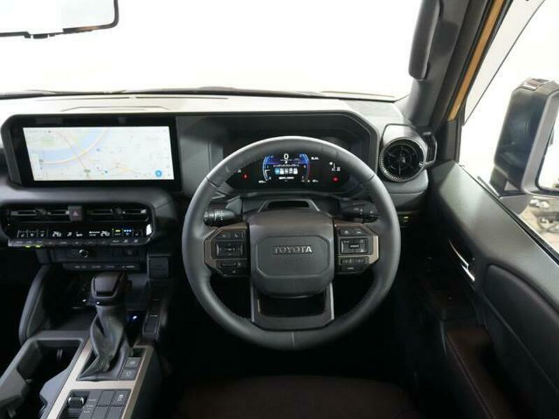 LAND CRUISER 250
