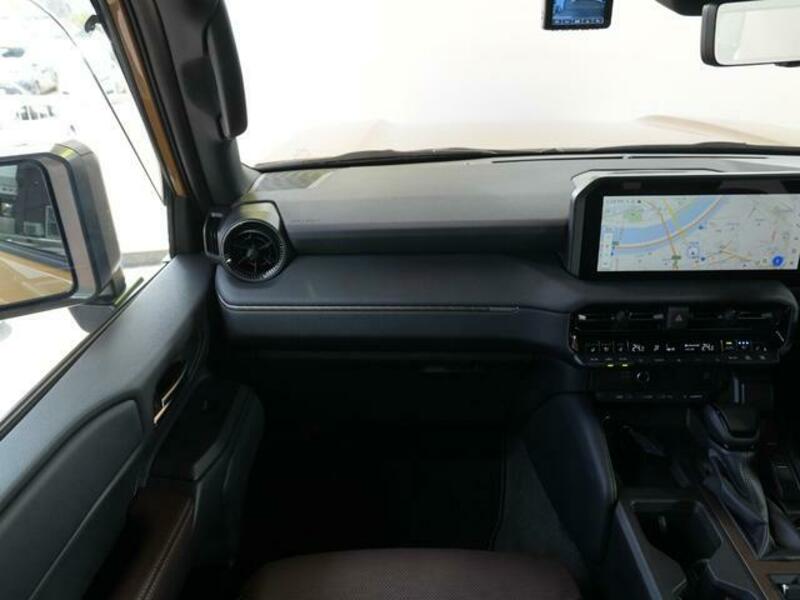 LAND CRUISER 250