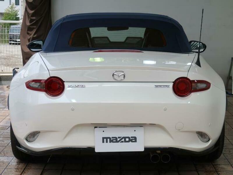 ROADSTER