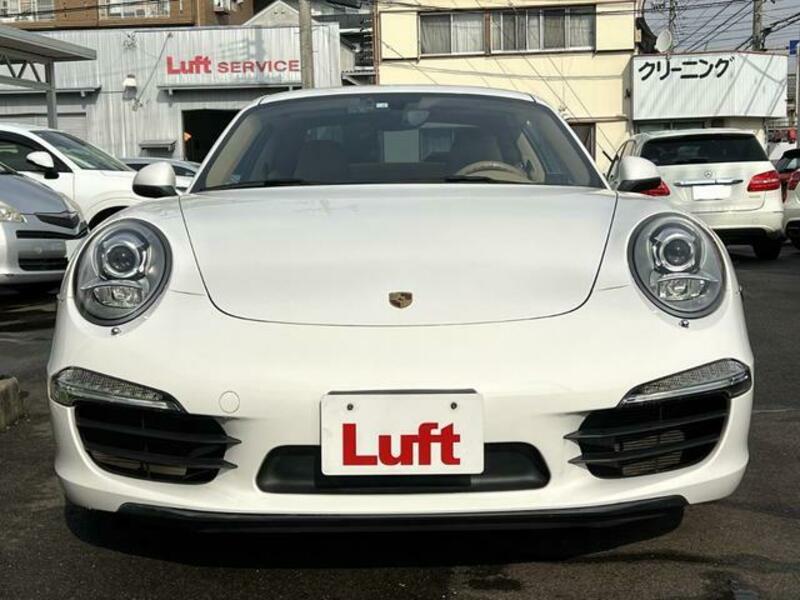 911