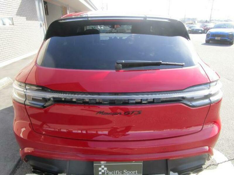 MACAN