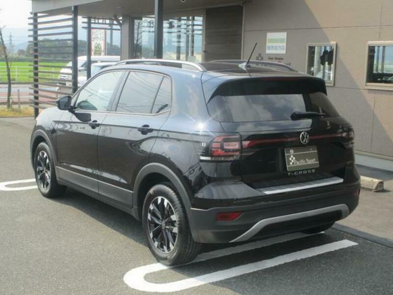 T CROSS