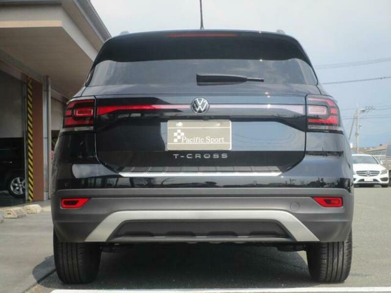 T CROSS