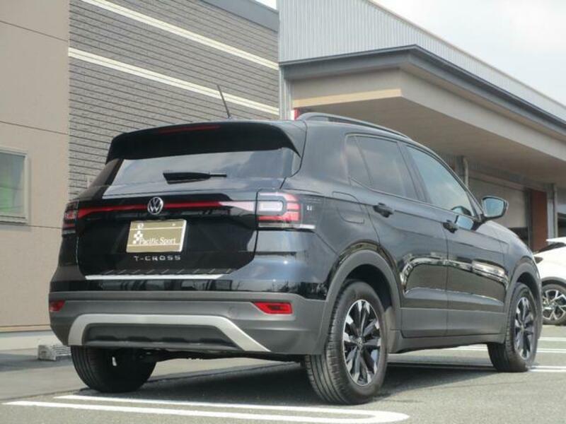T CROSS