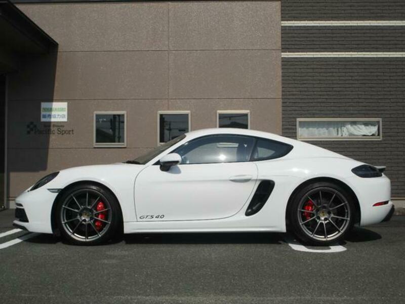 718 CAYMAN