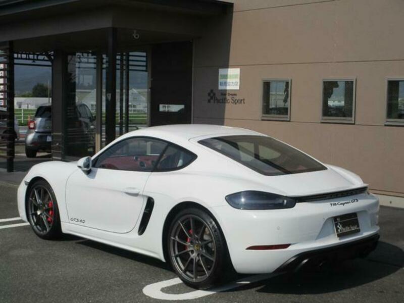 718 CAYMAN