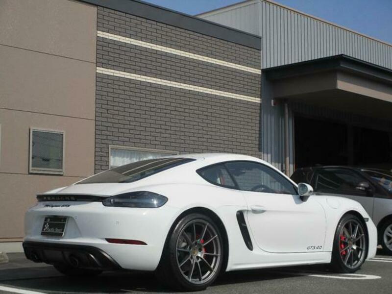 718 CAYMAN