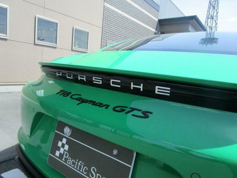 718 CAYMAN