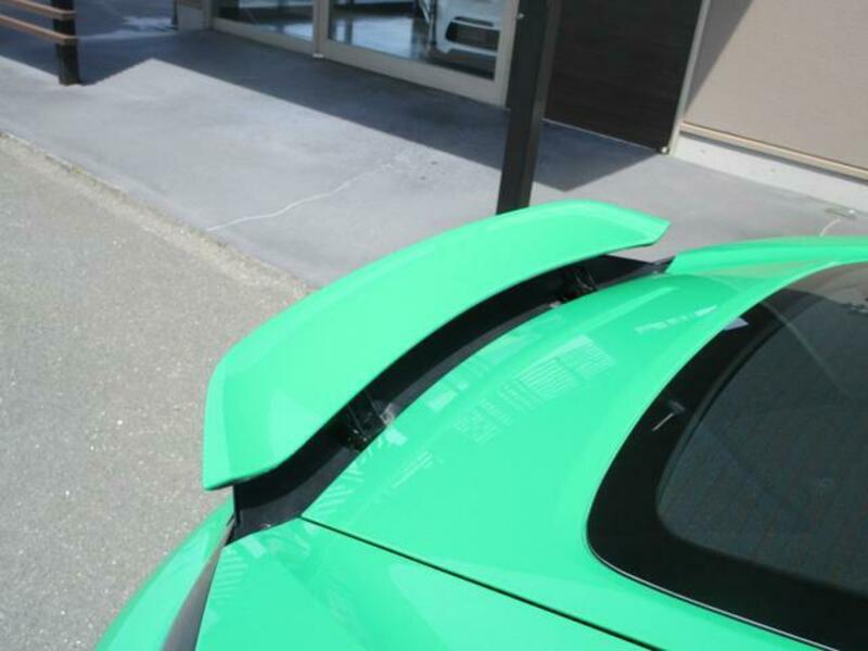 718 CAYMAN