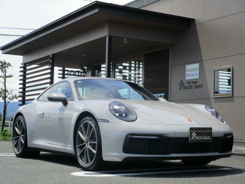 911