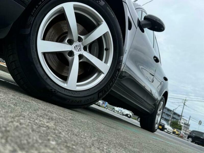 MACAN
