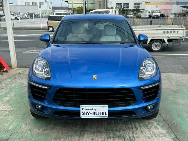 MACAN