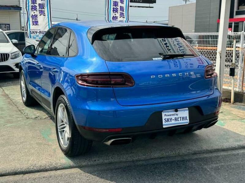 MACAN