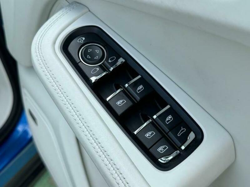 MACAN