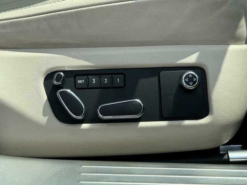 FLYING SPUR