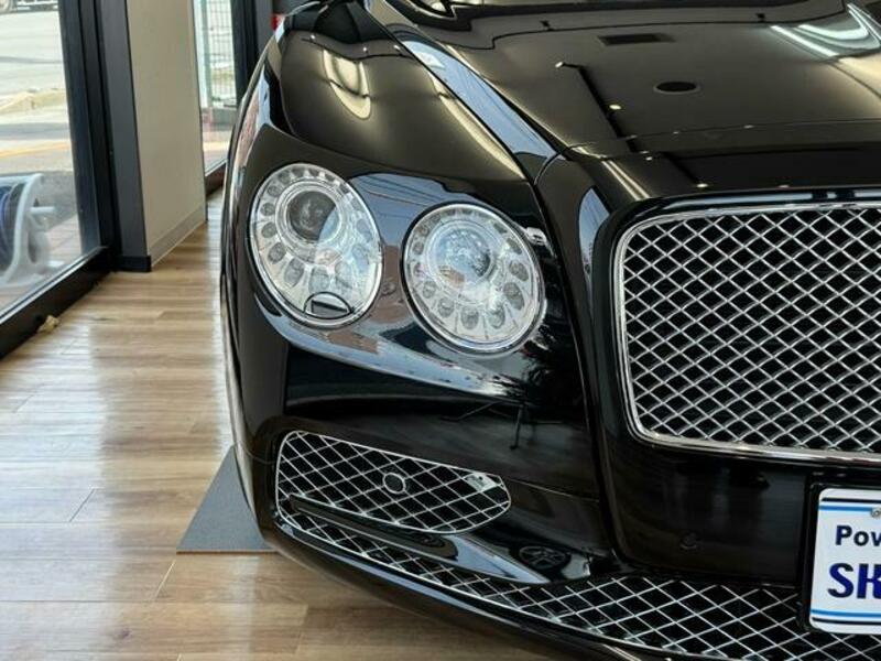 FLYING SPUR