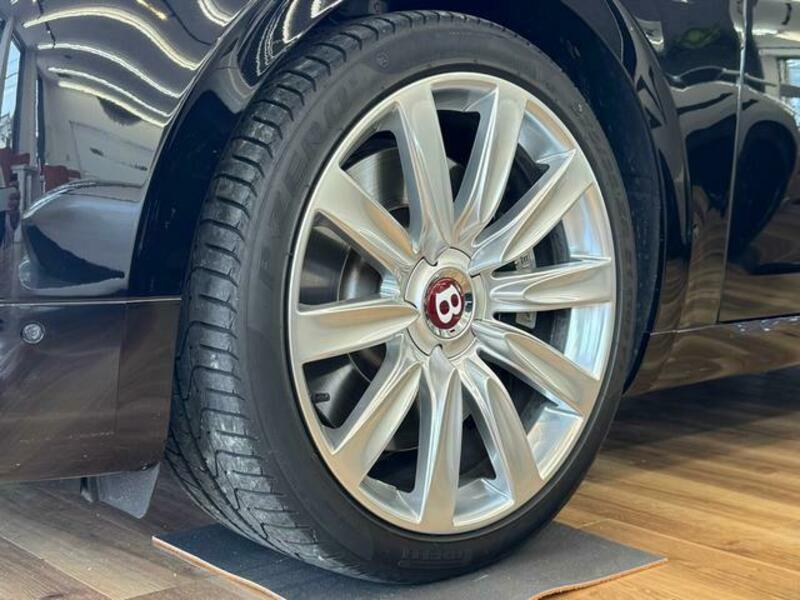 FLYING SPUR