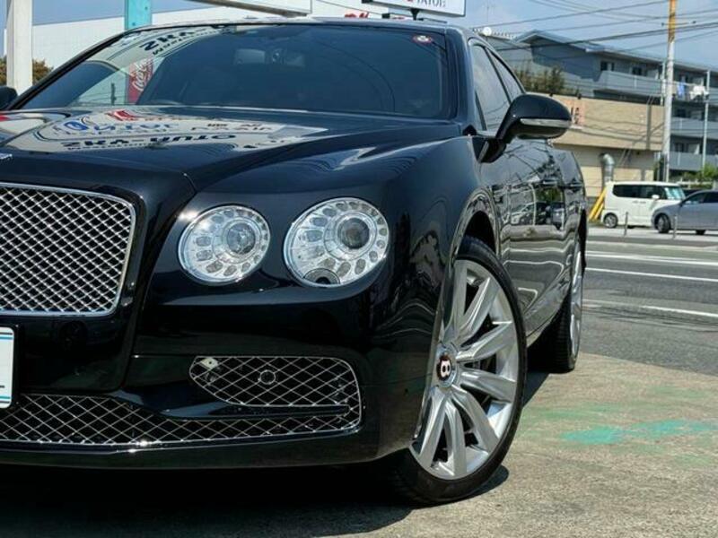 FLYING SPUR