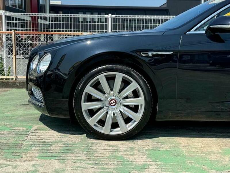 FLYING SPUR