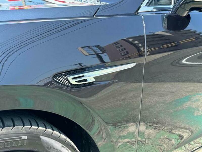 FLYING SPUR
