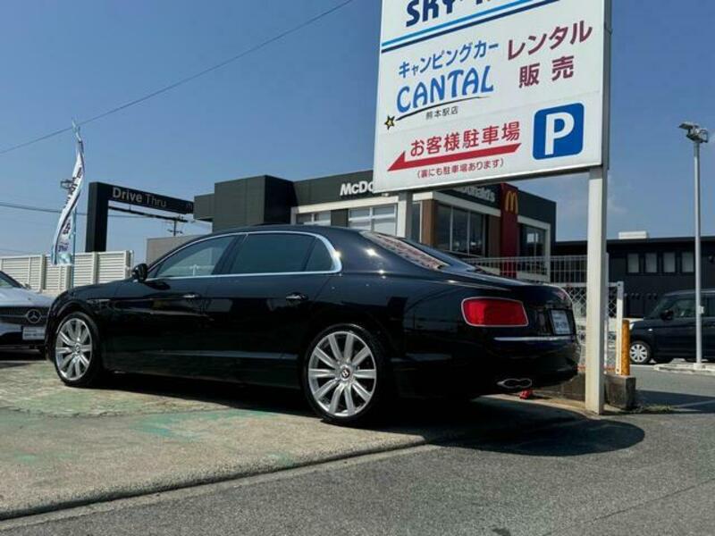 FLYING SPUR