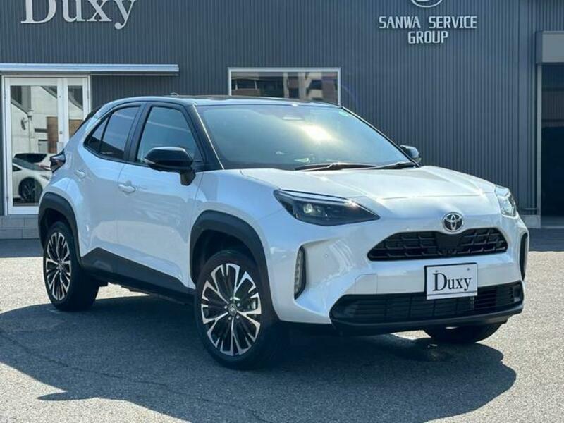 YARIS CROSS