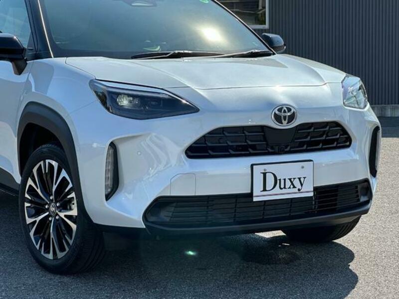 YARIS CROSS