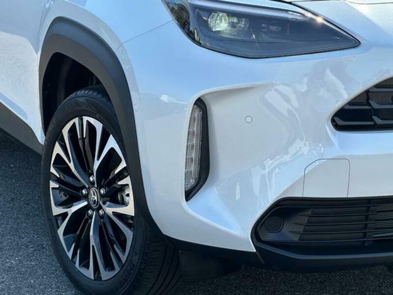 YARIS CROSS