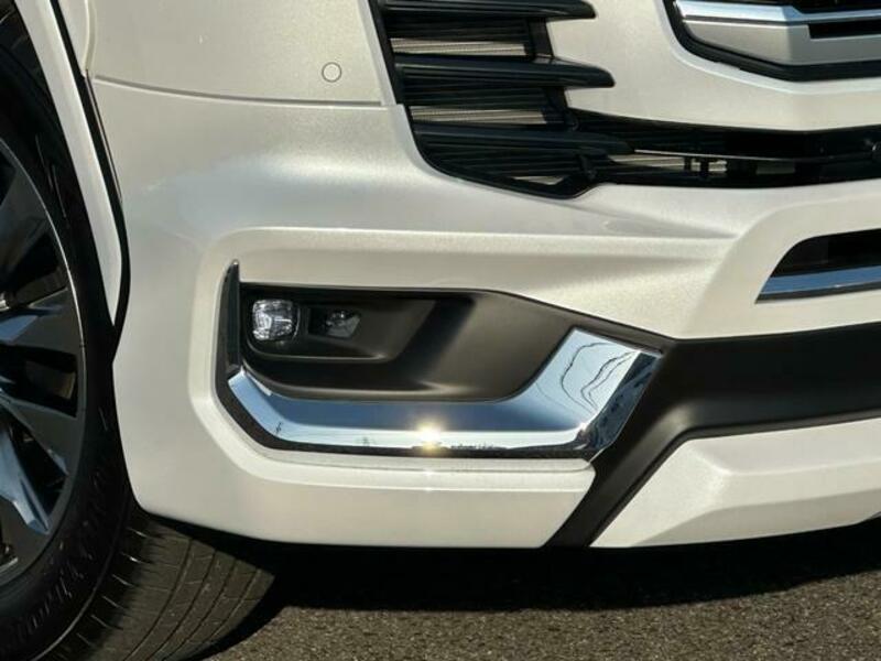 LAND CRUISER