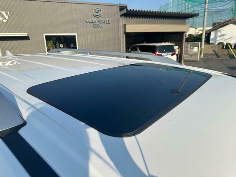 LAND CRUISER