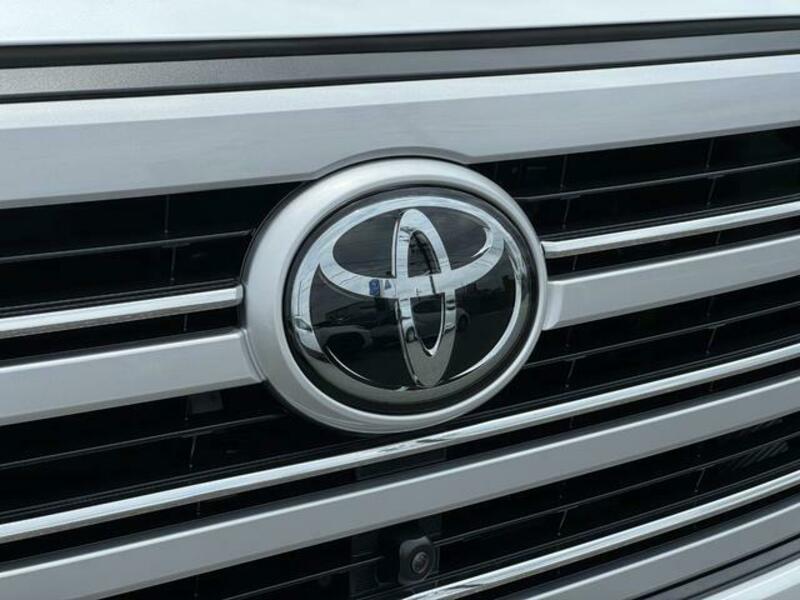 LAND CRUISER