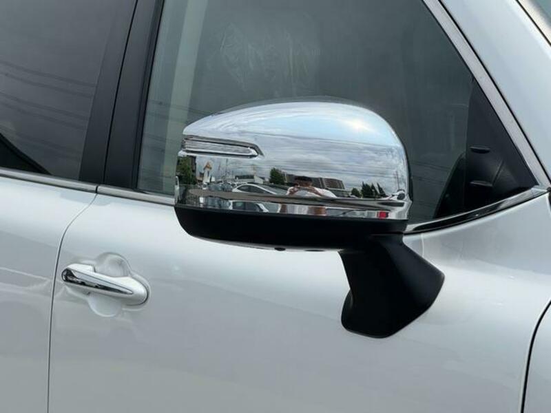 LAND CRUISER
