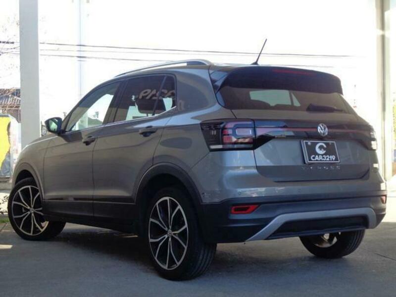 T CROSS