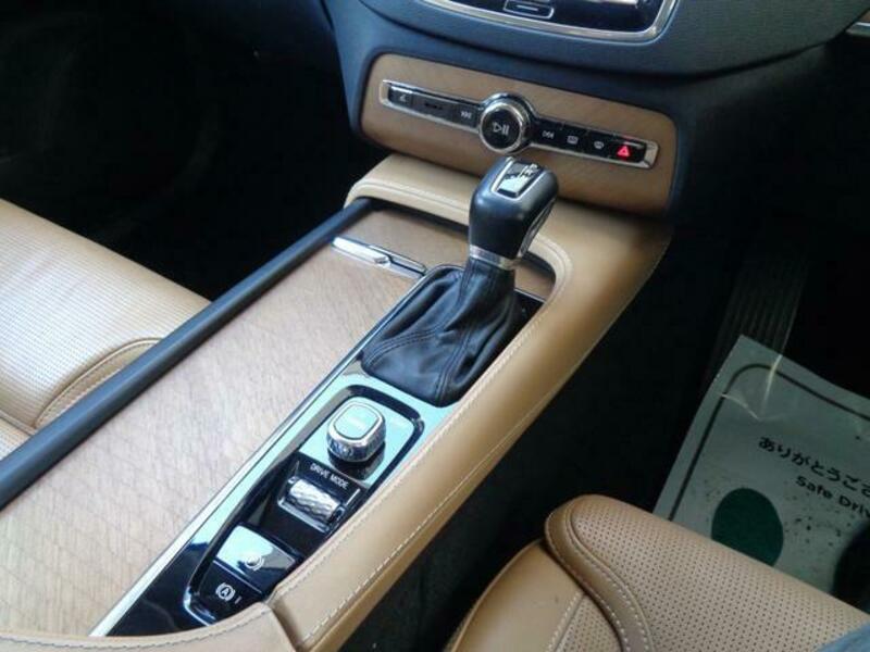 XC90