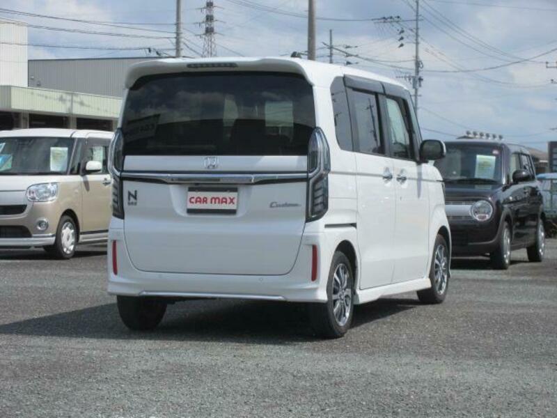 N BOX CUSTOM