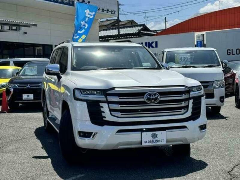 LAND CRUISER