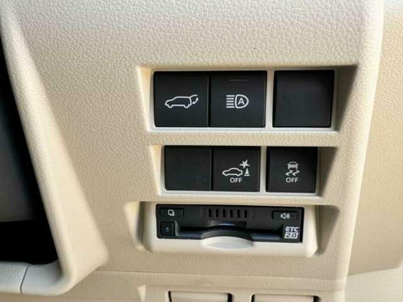 LAND CRUISER