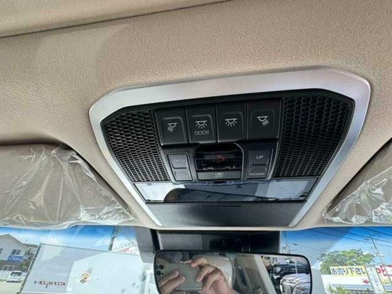 LAND CRUISER