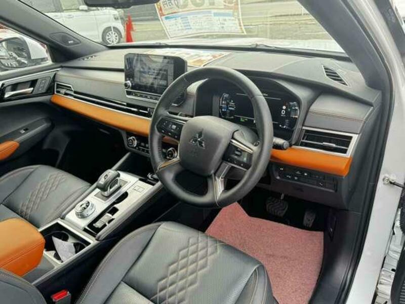 OUTLANDER PHEV