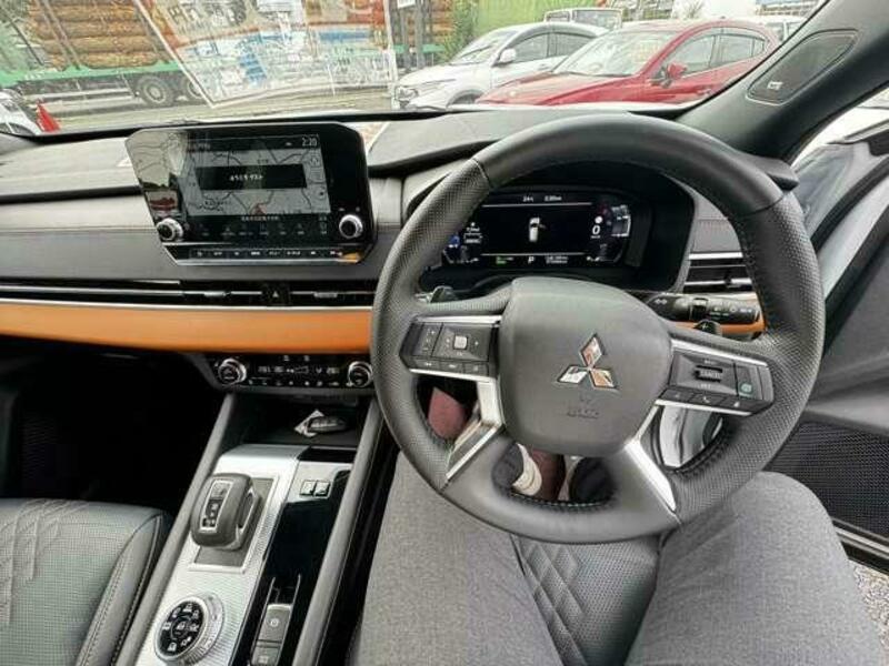 OUTLANDER PHEV