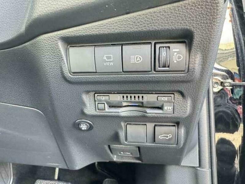 COROLLA CROSS