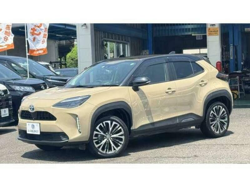 YARIS CROSS