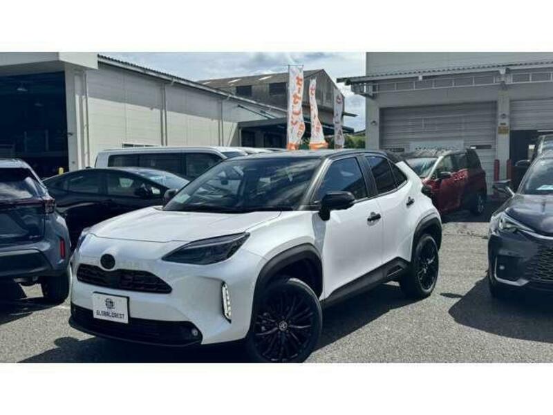 YARIS CROSS