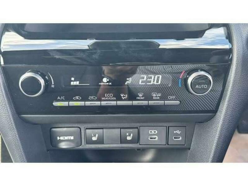 YARIS CROSS