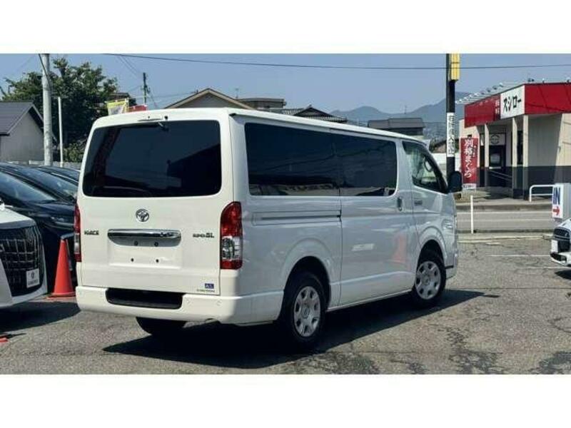 HIACE VAN