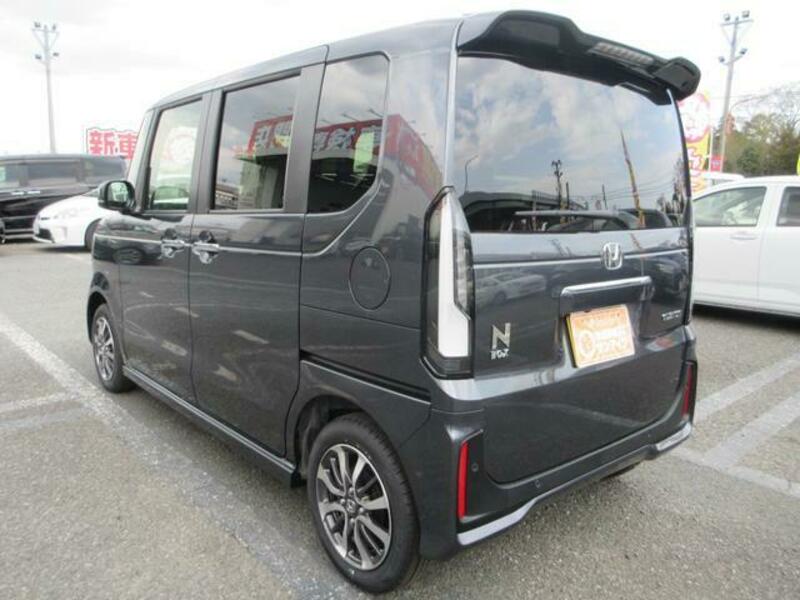 N BOX CUSTOM