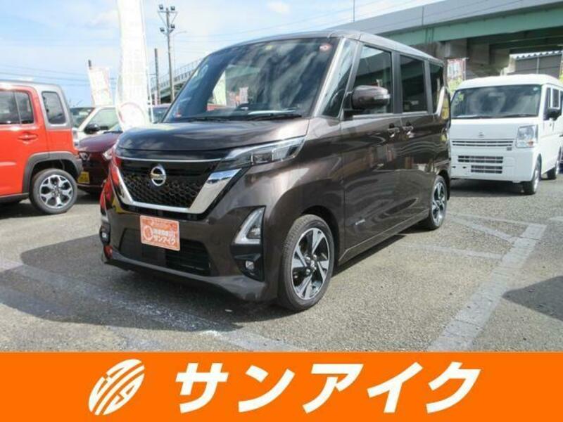 NISSAN ROOX